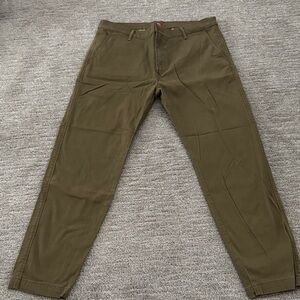 Levi's Men's Brown Chinos NWOT